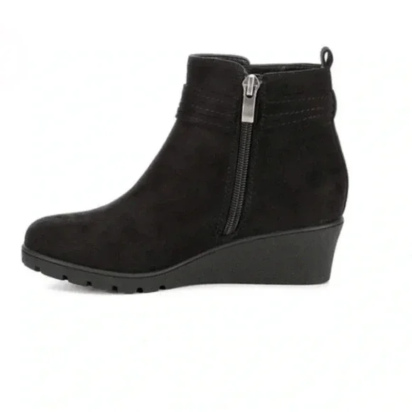 Cupcake Couture Black Lylah Wedge Bootie Youth Size 5 - Picture 3 of 8